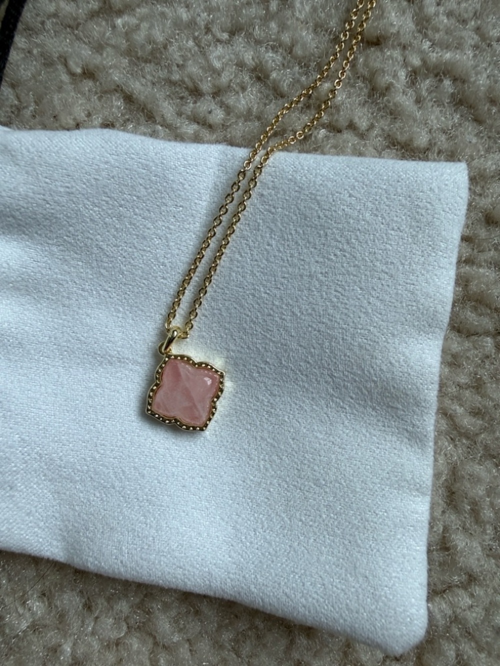 Kendra Scott adjustable pink clover necklace